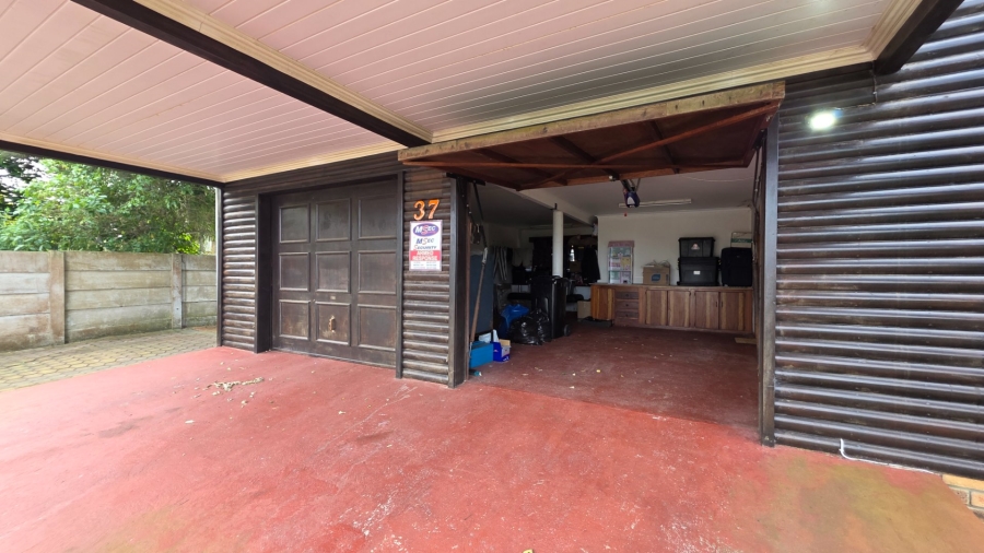 6 Bedroom Property for Sale in Dana Bay Western Cape